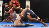 Bojovat se dá na různé způsoby, tohle je styl Lingerie Fighting Championships.