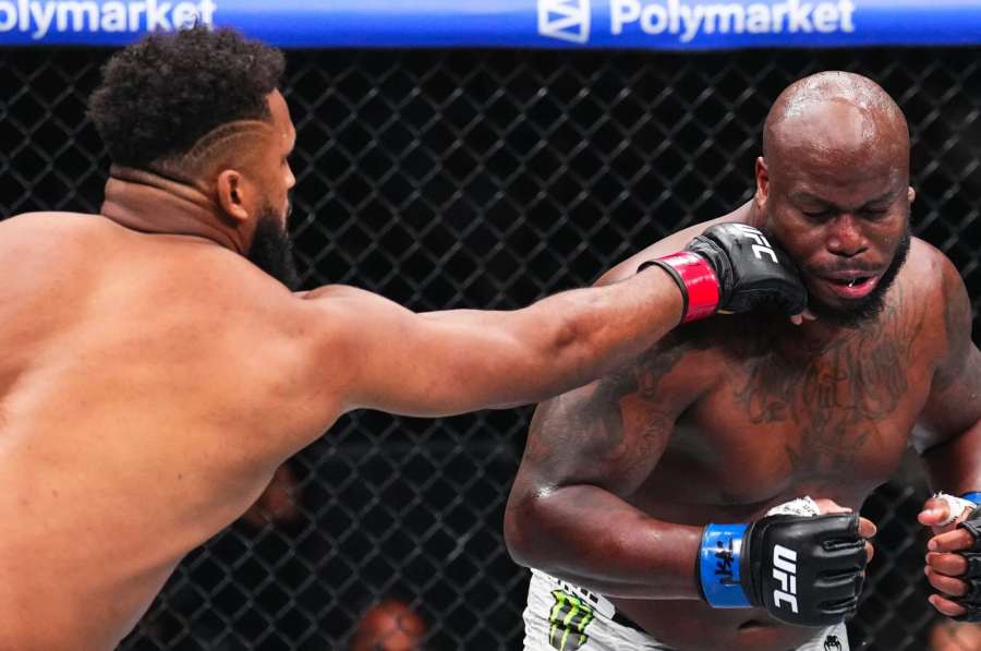 Nenápadný úder rozhodl. Těžká váha z UFC šla k zemi 