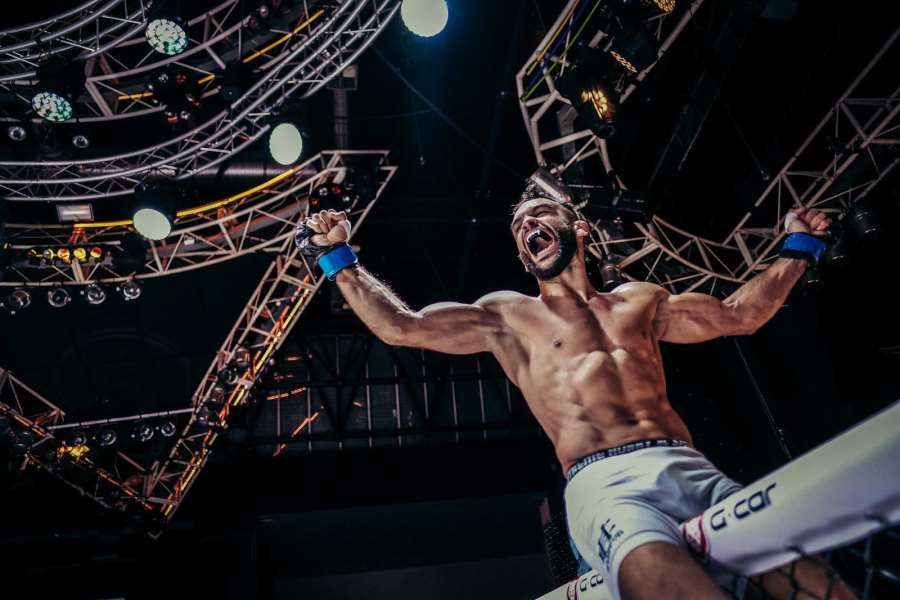 Když MMA bolí, vítězové a poražení. Pevnost Brno si připsala další adrenalinovou show   