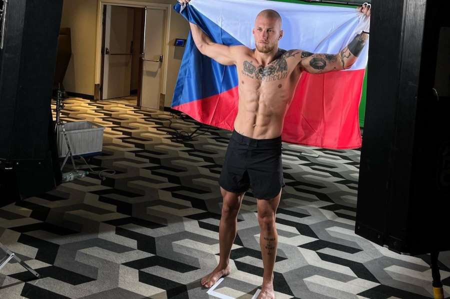 VIDEO: Naprostá dominance! Humburger oslnil KSW