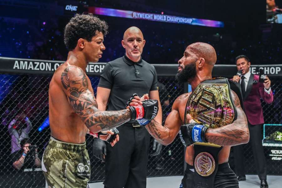 Nemrkat. ONE Championship si na svou expanzi přichystala střet dvou knokautových mašin