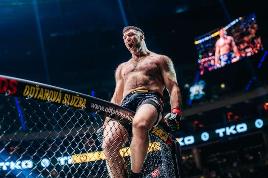 Pešta se vrací a utká se s Fleurym. Šampioni Oktagonu se střetnou v Brně