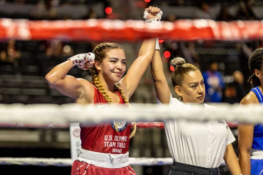 Krásná a vášnivá hvězda je připravená na debut v profesionálním boxu