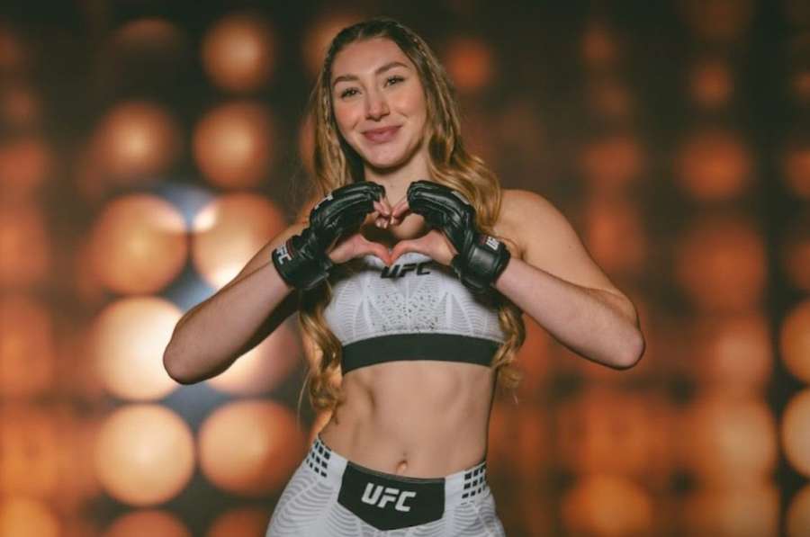 Její tělo se změnilo. Bojovnice UFC přibrala a byla ostře kritizována