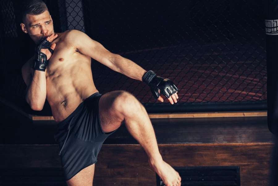 Nemůžu si stěžovat na sparingy v Reinders gymu, máme top třídu, říká před profi debutem Havel