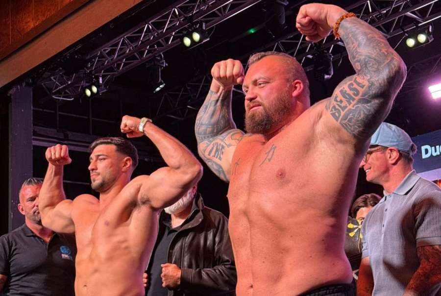Mohl by být o 180 kilogramů těžší než já, je mi to jedno, věří si Fury na obra