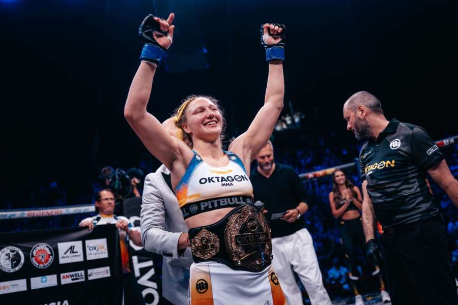 Mám nejlepší fanoušky, rodina mě strašně podporuje, rozplakala se šampionka Oktagonu