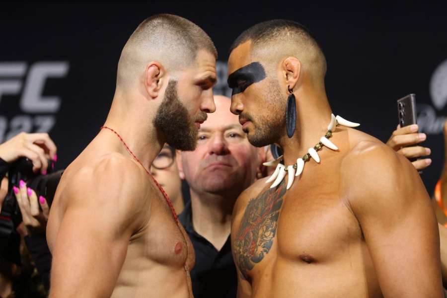 Bouře odhodlání před bitvou. Procházka předvedl svou sílu a sebevědomí