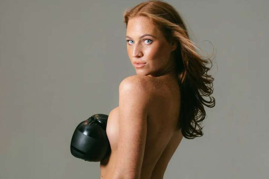 Nasadila rukavice a svlékla se pro Playboy 