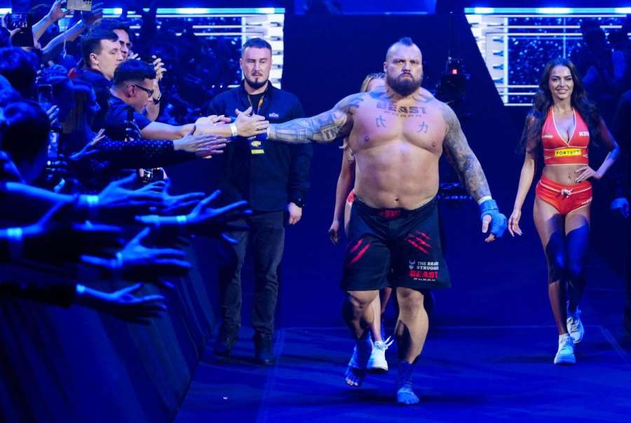 Šílený zápas v MMA jen za královské peníze. Šlo by mi o život, přiznává britský obr