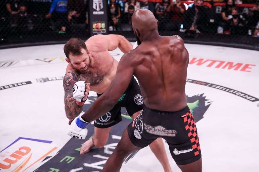 Šel ozdobit klec a po 51 sekundách si připsal nejrychlejší výhru v MMA