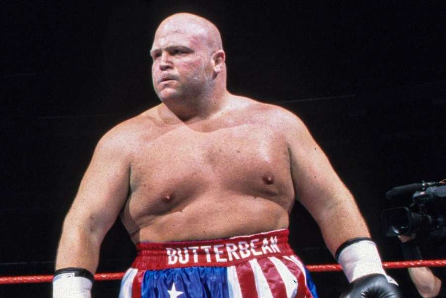 Gigant rozpoutal v ringu bouři. Po 29 sekundách byl konec
