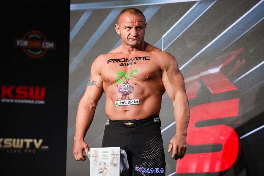 Třicet tabulek čokolády, čtyři kila zmrzliny. Polský silák odhalil svůj jídelníček!