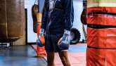 Z problémového kluka elitní boxer.