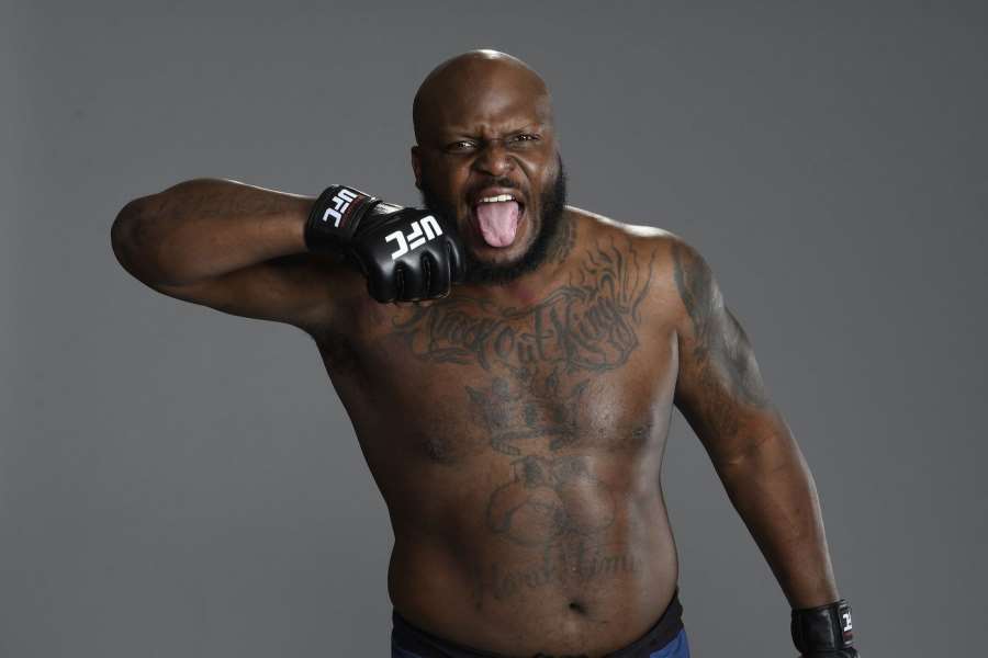Dárek pro slavného zabijáka. V 38 letech dostal od UFC smlouvu na osm zápasů