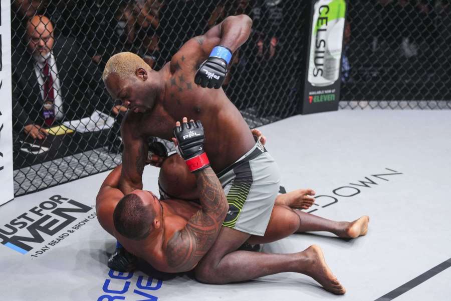 V UFC se držel mezi nejlepšími, místo s Whitem si však plácnul s PFL