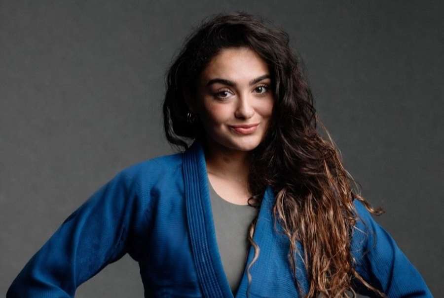 Zápasnice se toho nebála. Svlékla se do bikin a šla se potápět 