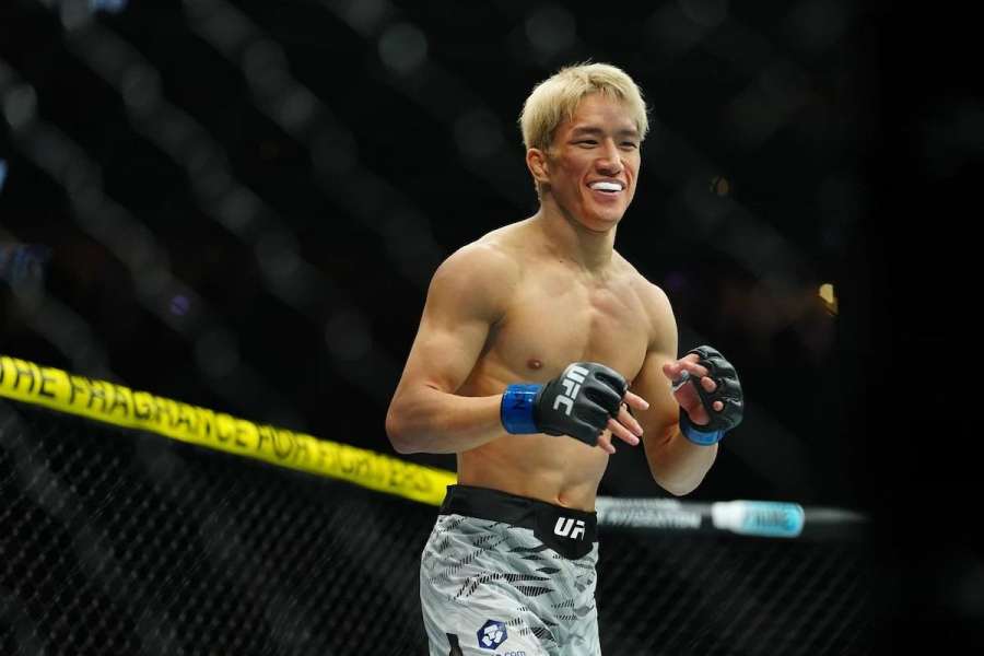 Lamač čelistí v akci. Bojovník UFC chce zlomit prokletí v UFC