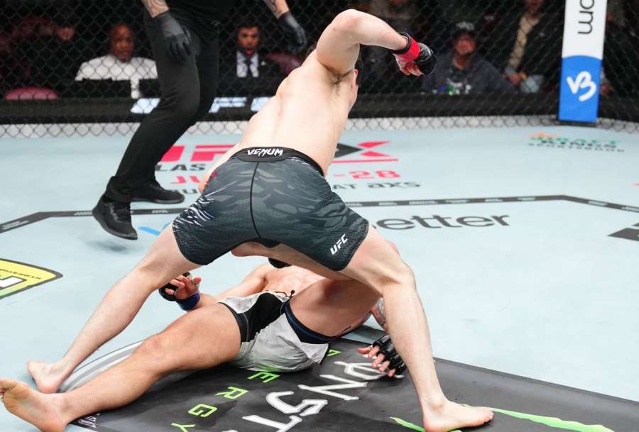 KO a velká euforie v UFC. Kanado, stojím za tebe na stráži, byl hrdý vítěz