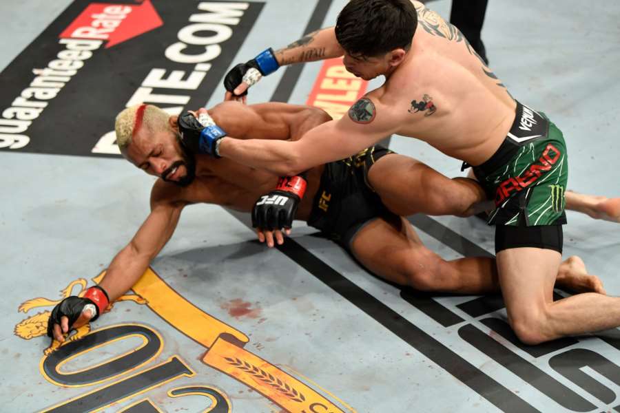 Změní poražený šampion váhu v UFC? Možná je i muší trilogie s králem, který rozjásal Mexiko