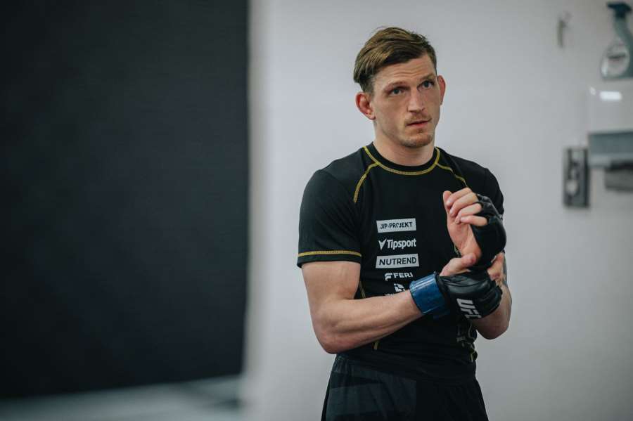 Boj mezi elitou. David může předvést peklo na zemi, věří Kincl Dvořákovi před bitvou v UFC