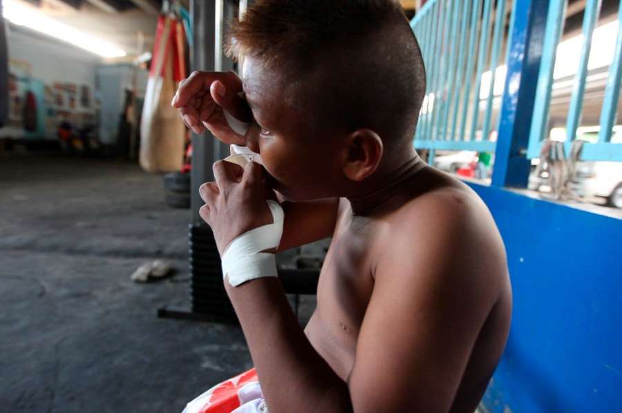 Ruská genetika není sranda. Šestiletý klučina udivuje svým tělem