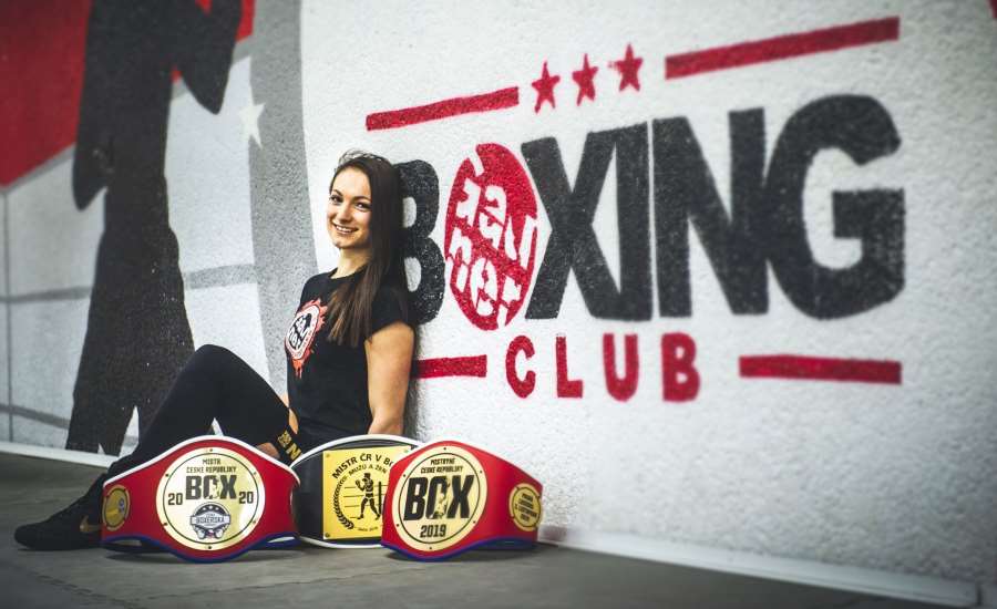 Další baletka zářila v ringu. Tato česká boxerka směřuje k policii 