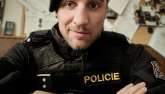 Policista...