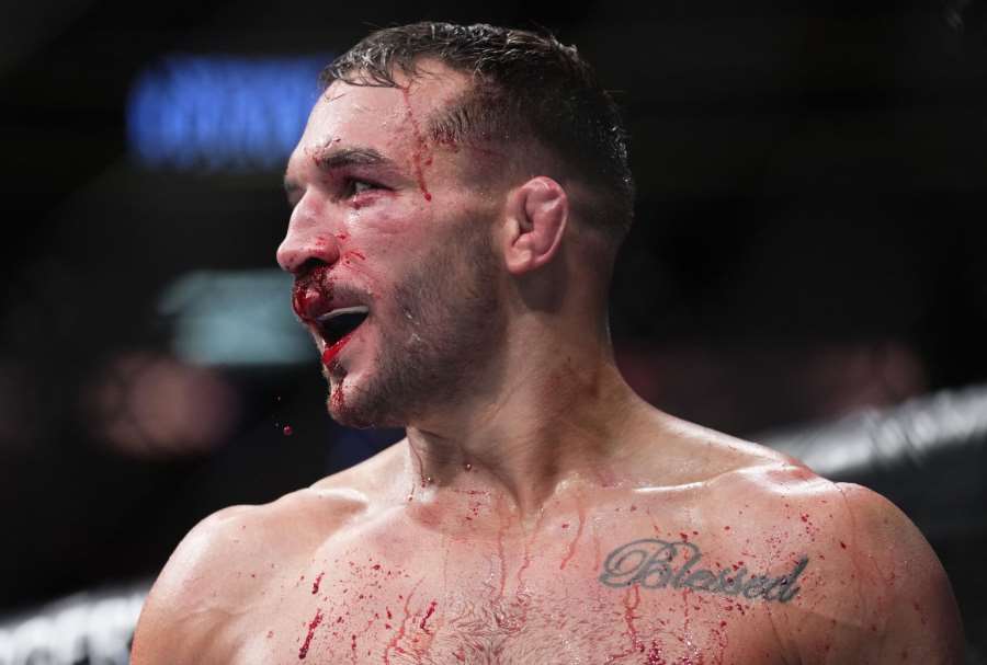 Rány z pekla, zlomený nos i prsty v ústech. UFC nadchla jatka dvou slavných Američanů