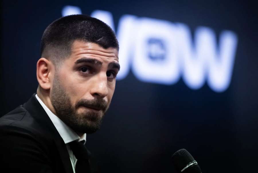 Šílená sázka. Rival z UFC vsadil miliony na pád neporaženého krále