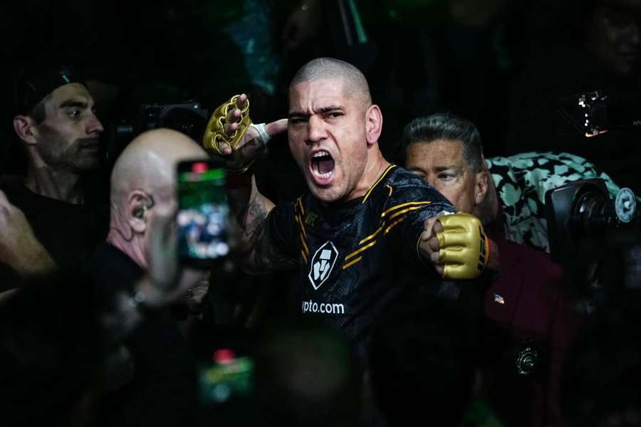 Pereira ukázal děsivou vizáž. Před titulovým bojem se stal noční můrou