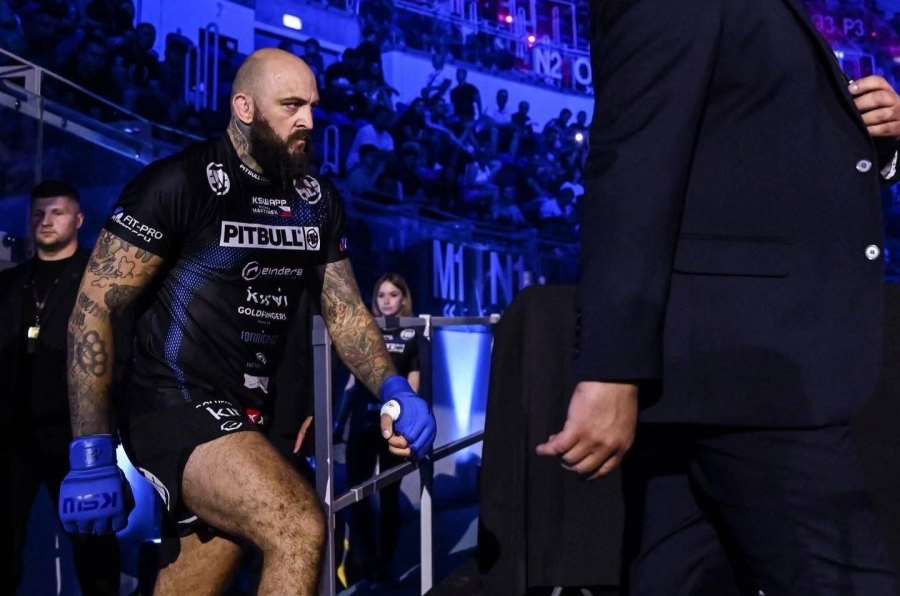 Bitva těžkých vah. Martínek letí do Paříže na KSW