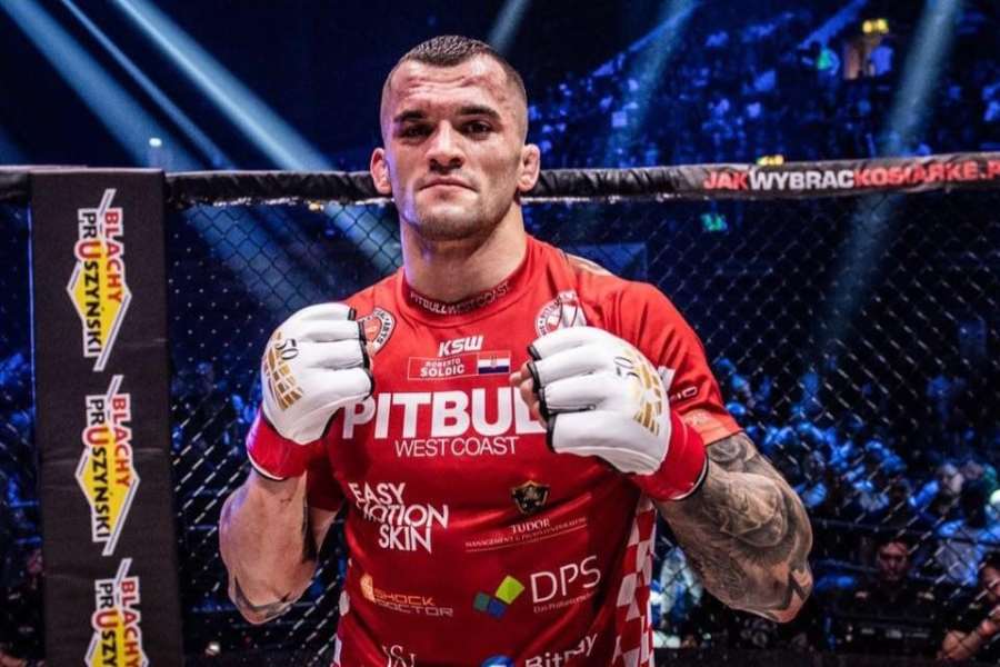 Až děsivá výhra v KSW. Legenda se nemohla zvednout po brutálním ukončení