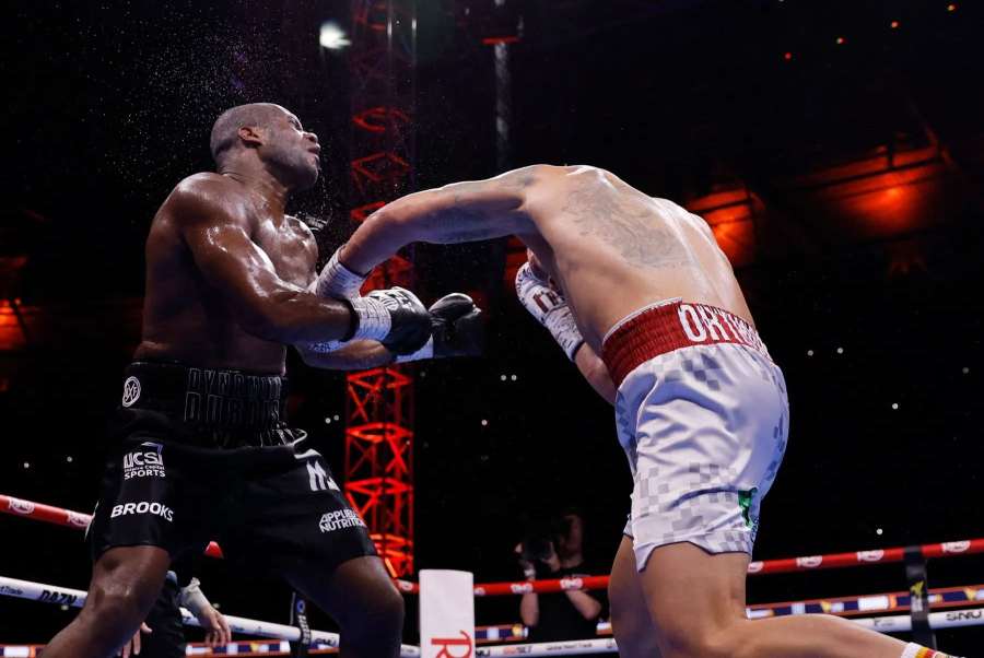 Od Usyka vyfasoval KO, přesto bude bojovat o titul