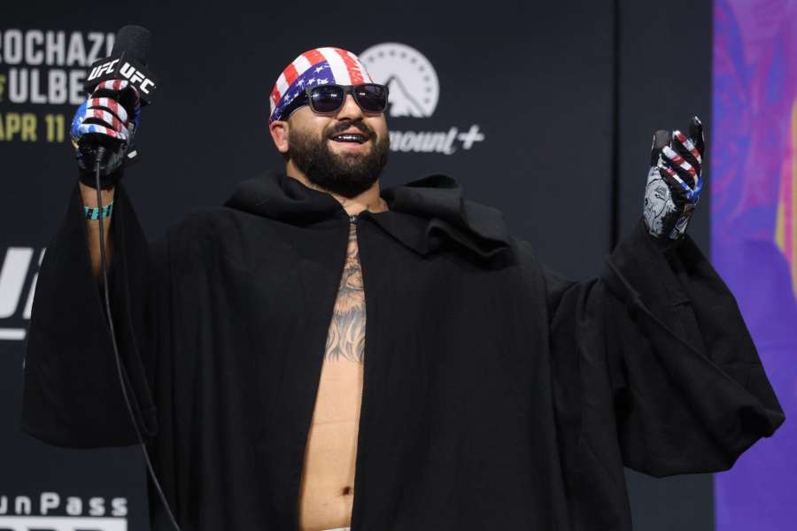 35kilový rozdíl. Těžká váha z UFC chce bitvu s Topuriou 