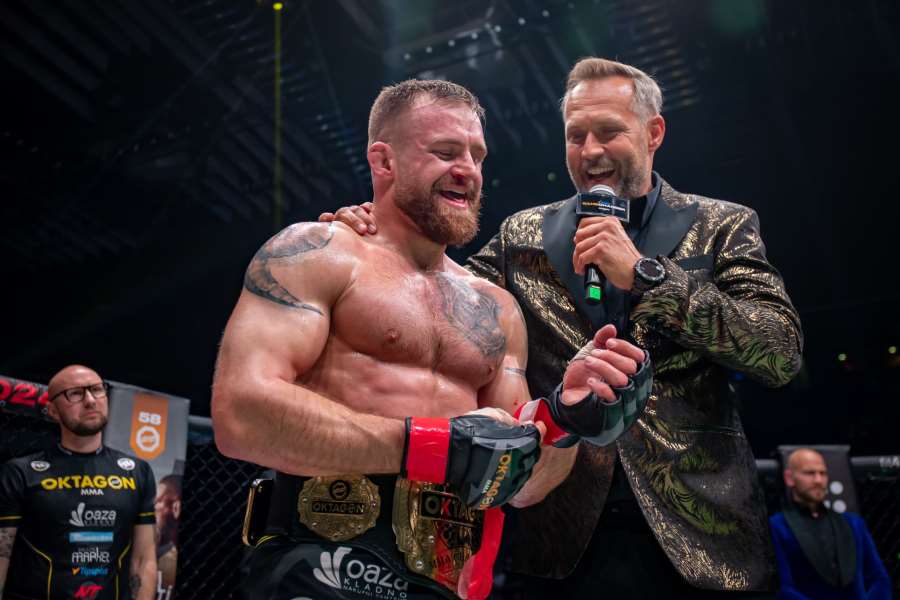 Takhle se pozná opravdový šampion, pochválil Novotný Kincla. Ten ukázal dokonalé zmrtvýchvstání