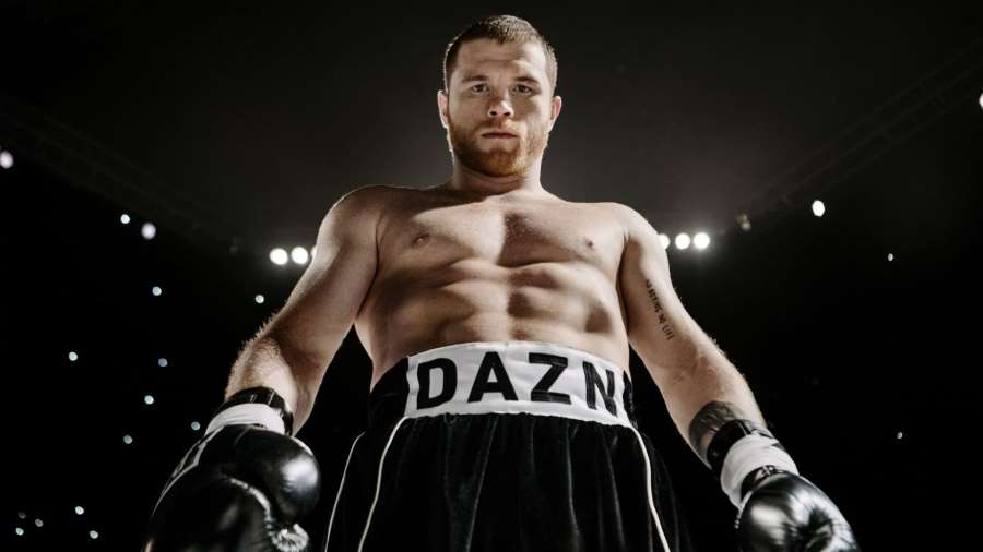 Šampion UFC by rád zápasil s nejlepším boxerem na světě. Mám na to koule, vzkazuje