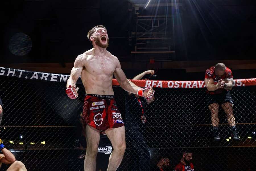 Domácí tvář pro KSW v Třinci. Neporažený talent zůstává dál i v RFA