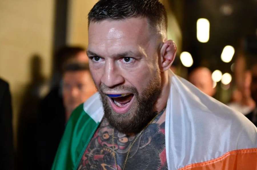 Konečně. Byl zveřejněn oficiální plakát UFC 329 s návratem Conora McGregora