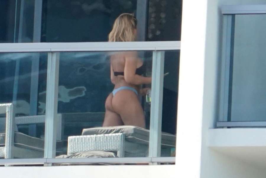 Odhalení bojovnic. VanZant a Moroz odhodily kabáty