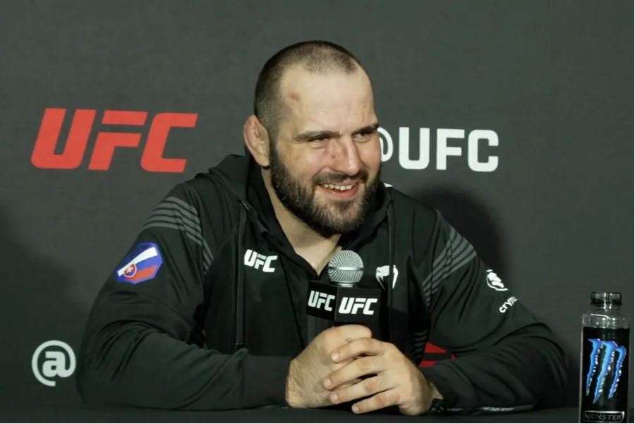 Na slovenského obra čeká v UFC ostrá zkouška. Na konci roku se utká s neporaženým Dagestáncem