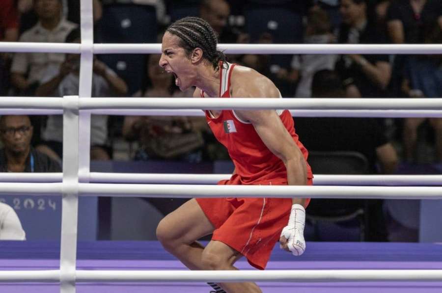 Je to muž, stojí v dokumentu. Zákaz startu a nová odhalení o kontroverzní boxerce