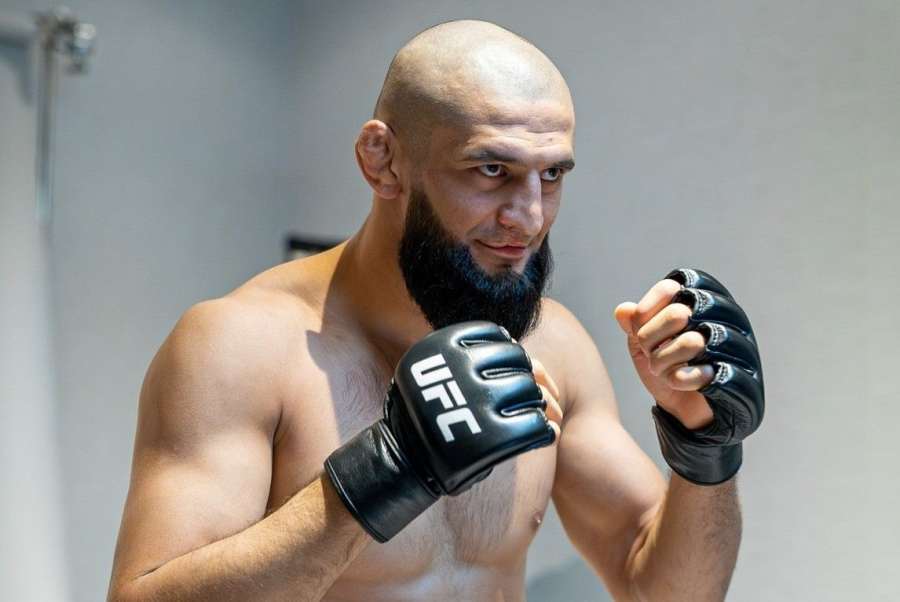 Očekávaná bitva o titul v UFC. White se postavil mezi bojovníky