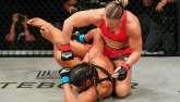 Kayla Harrison v akci.