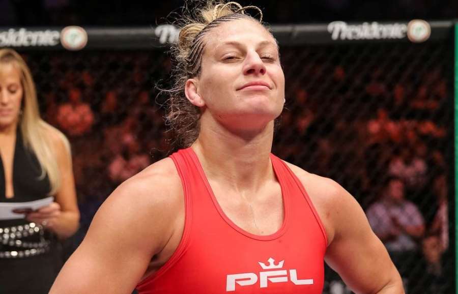 Královna vzala roha. Měl to být největší boj v historii ženského MMA