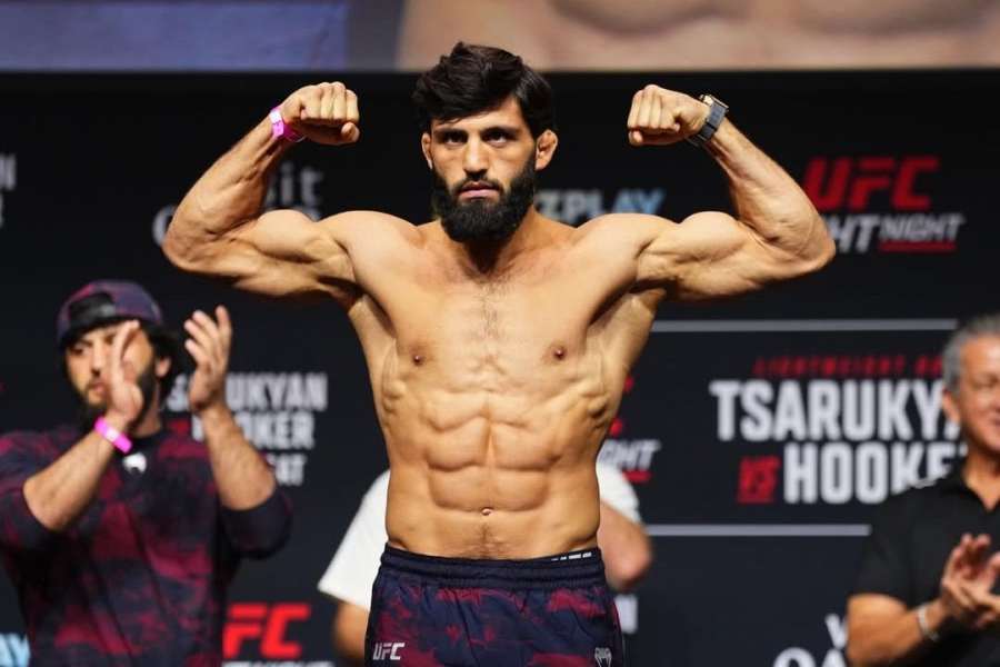 Slavný herec dostal nabídku na souboj s elitním bijcem UFC 