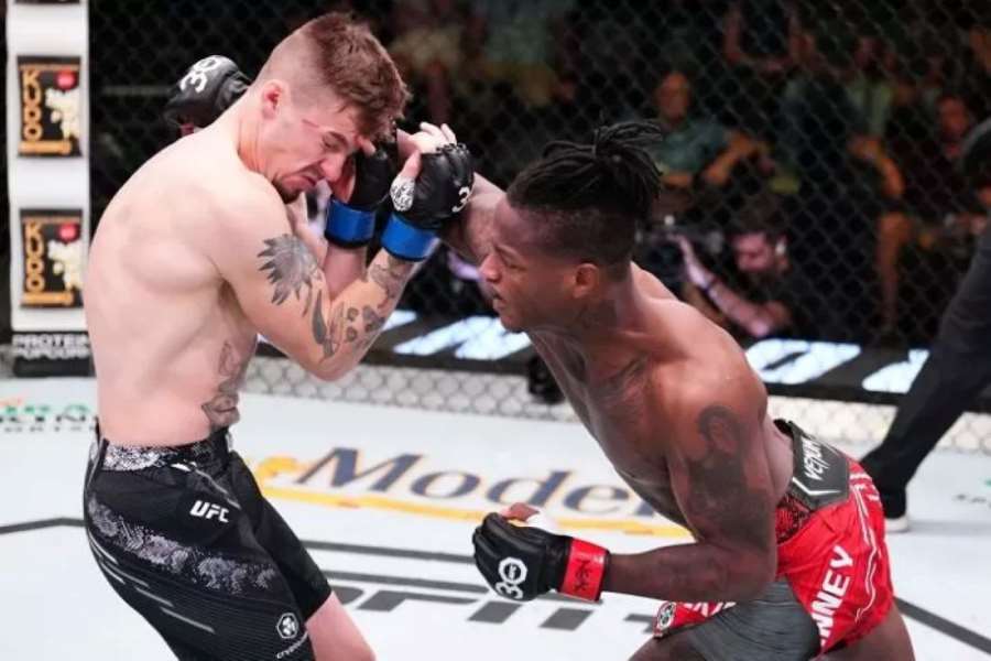 KO za 20 vteřin a zápis do historie UFC