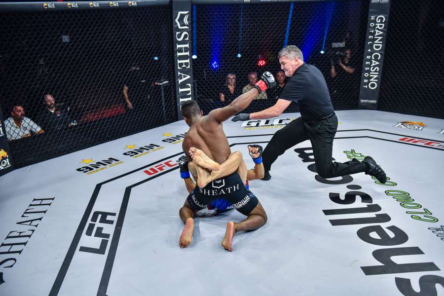 Nová hvězda UFC si po zranění sebe sama připadala jako idiot. Teď touží stát se novým McGregorem!