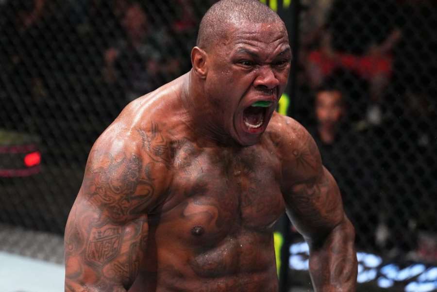 Po životním úspěchu v kleci věnoval bojovník UFC výhru utonulému synovi 