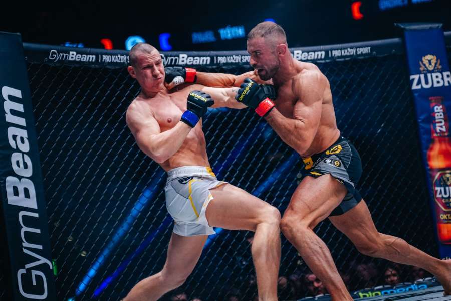 Bylo to jako z filmu, žasl Tóth. I po demolici se cítí jako vítěz